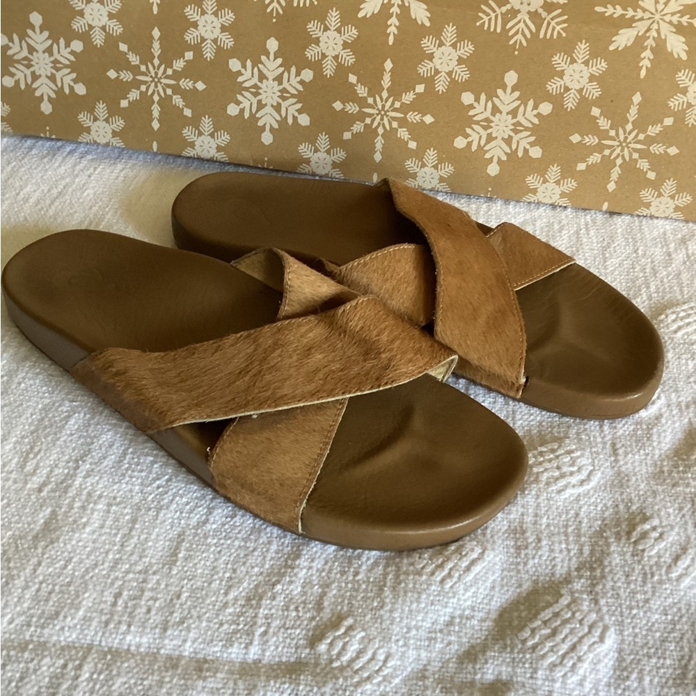 Olukai Kipe OHO Leather pony hair sandals-SZ 9